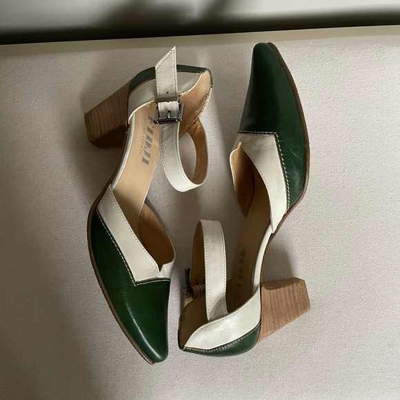Fidji Sandals in colorblock green/ white size 37 (6.5 US) - Picture 3 of 7